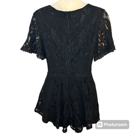 Miami Black Lace Short Sleeve Romper Size Small - Picture 3 of 11